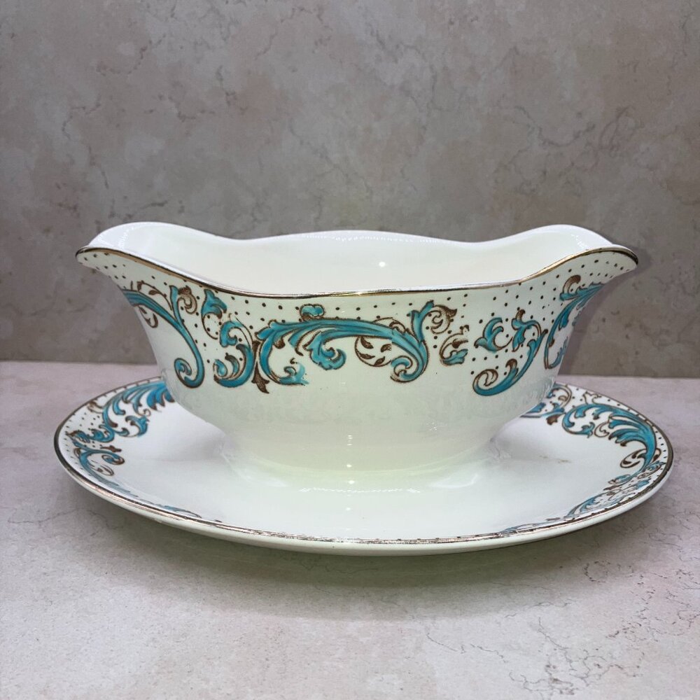 Brierley by Alfred Meakin England Gravy Boat with Attached Underplate Aqua